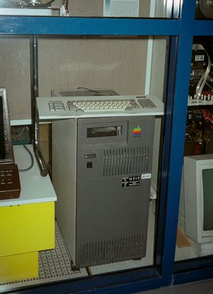 최초의 IRC 서버 tolsun.oulu.fi (2001년)