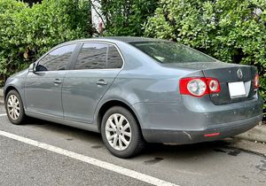 폭스바겐 제타 후측면