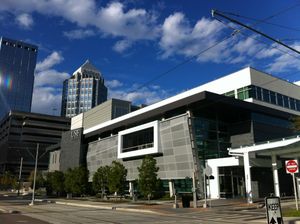 다운타운 탬파에 위치한 첨단 의학 학습 및 시뮬레이션 센터.