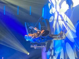 2023년 10월 10일 브로드웨이에서 공연하는 에더리지