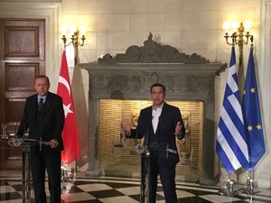 치프라스와 터키 대통령 레제프 타이이프 에르도안 2017년 12월 7일