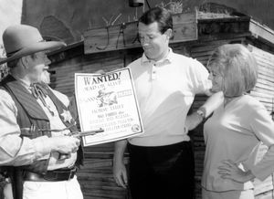 1966년 너츠 베리 팜에서 패럴과 주디 패럴