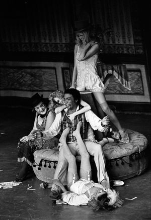 1972년 서푼짜리 오페라 공연의 윈필드