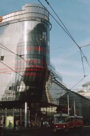 프라하의 천사 (by 장 누벨)