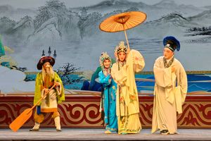 백사전의 운극 장면, 영웅과 여주인공이 서호에서 처음 만나는 장면