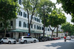 응오 꾸옌 거리(Ngo Quyen Street)의 메트로폴 별관