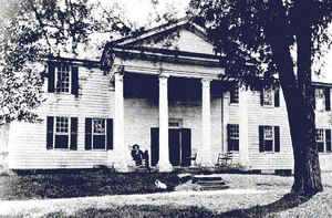 포트 힐은 1887년에 촬영되었으며, 존 C. 칼훈과 나중에는 토마스 그린 클렘슨의 집이었으며, 대학교 캠퍼스의 중심에 위치해 있다.