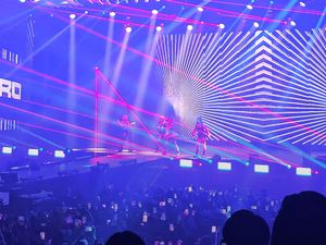 2024년 Welcome Back Tour 공연 중인 2NE1