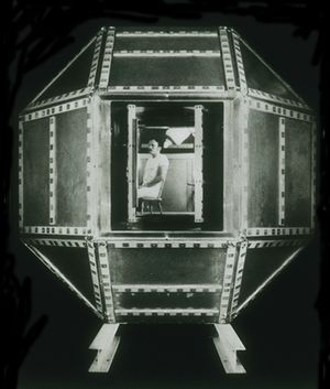 코언 박사가 MIT에서 제작한 초기 형태의 MEG.