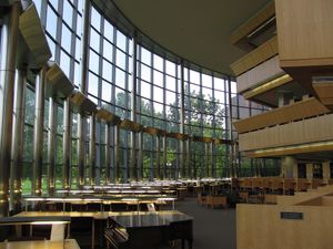 미시간 대학교 플린트의 프랜시스 윌슨 톰슨 도서관