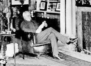 길버트의 서재에 있는 길버트