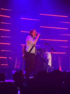 2022년 12월 댈러스 딥 엘럼의 팩토리에서 더 스마일