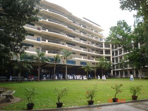 핀스터 홀(Finster Hall)