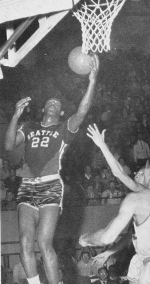 시애틀 대학교 시절의 베일러