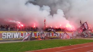 2024년 스리위자야를 응원하는 울트라스 팔렘방.