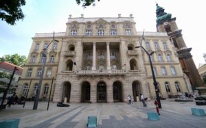 외트뵈시 로란드 대학교는 가장 크고 권위있는 기관 중 하나이다.