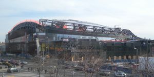 2012년 2월, 완공 7개월 전