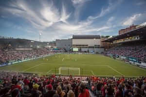 2014년 5월 프로비던스 파크에서 열린 축구 경기