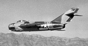 미 공군에서 사용되는 소련 MiG-17F