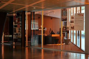 맥코믹 트리뷴 캠퍼스 센터 내 WIIT 스튜디오