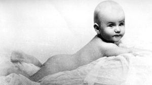 1934년–1935년 아기로서의 헨리크