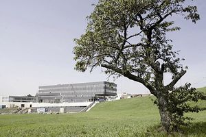 에팔링제에 위치한 Biopôle 건물 중 하나 (2010년). 이후로 Biopôle 건물이 더 많이 건설되었다.