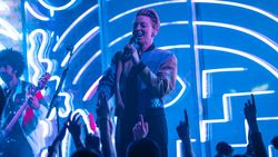 2020년 런던의 Fabric에서 공연하는 라 루