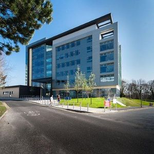 생명 과학 연구소 2의 측면도