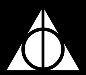 죽음의 성물의 상징은 "세 형제의 이야기"에서 찾을 수 있다.