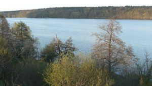 도시의 4대 주요 호수 중 가장 큰 키에크르 호수는 요트와 아이스보트의 중심지이다.