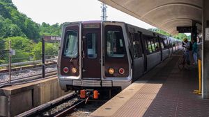 워싱턴 메트로가 2006년에 알스톰에서 제작한 6000 시리즈 철도 차량