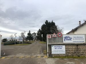 국립 민간 항공 학교의 그르노블 캠퍼스