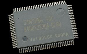 삼성 DDR SDRAM 64 Mbit 칩