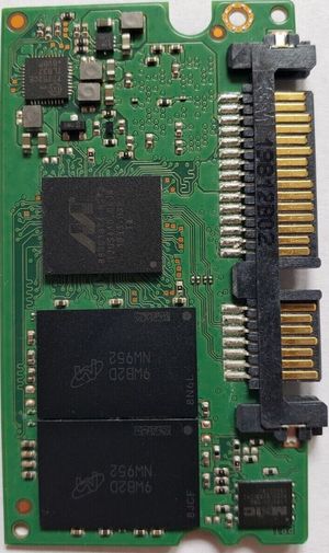 SATA 인터페이스를 사용하는 Disk-on-a-module (DOM) SSD