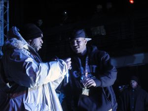 2004년 11월 뉴욕 시에서 쿨 지 랩과 함께 있는 더 게임(오른쪽)