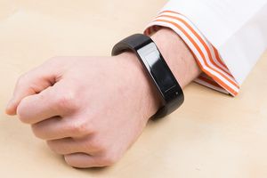 손목 밴드형 마이크로소프트 밴드(Microsoft Band)