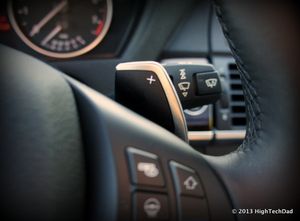 2013년 BMW X5의 패들 시프터