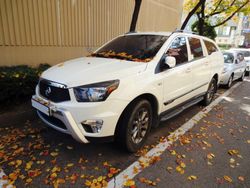 쌍용 코란도 스포츠 정측면