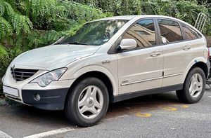 쌍용 액티언 (전기형) 정측면