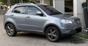 쌍용 코란도 C 정측면