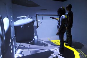 2010년 아이오와 국립 연구소(IDL)의 첨단 에너지 연구 센터에 있는 CAVE 시스템