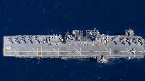 2019년 10월 8일 USS 아메리카에 탑재된 미 해병대 록히드 F-35B