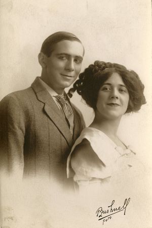 콜린스와 부인 마가렛 메리엇, 1912년 바데빌 팀