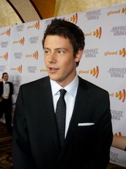 코리 몬테이스 (Cory Monteith) 2010년 제21회 GLAAD 미디어 어워드에서
