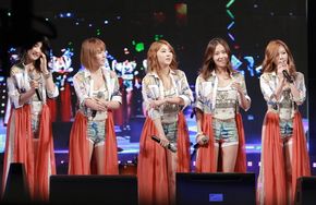 2012년 9월 파주북소리 행사에서 포미닛.