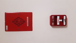 화재 경보 스피커 및 수동 작동기