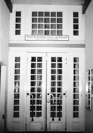 빈 학파의 모임 장소였던 빈 대학교 수학 세미나 입구