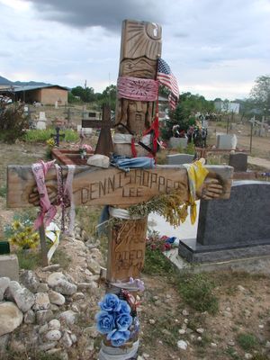 뉴멕시코주 랜초스 데 타오스에 있는 호퍼의 무덤