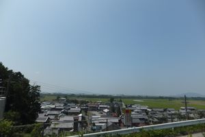 호토 평야에 펼쳐진 집락과 농지. 빈만사에서 촬영.