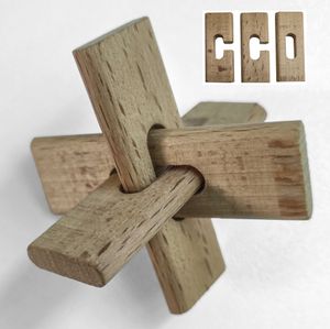 세 조각으로 만든 단순한 나무 퍼즐